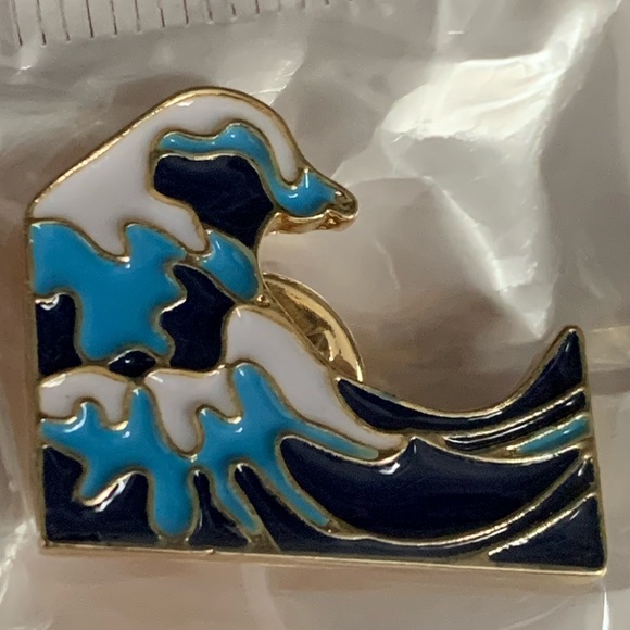 🌊 Ocean Wave Enamel Pin ❤️ NEW ❤️ Show Ocean Love - Picture 6 of 16